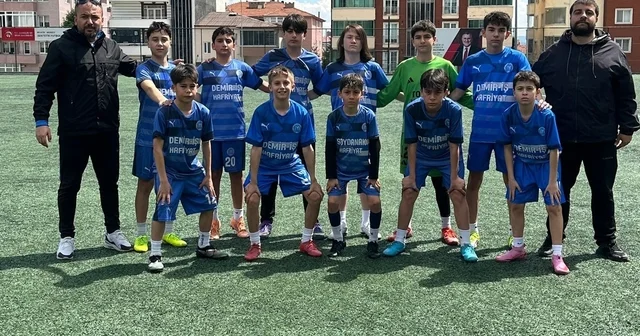 Minikler hazırlık maçında gol oldu yağdı Bilecik Haberleri