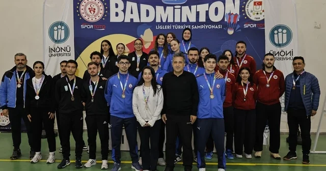 ÜNİLİG Badminton da Şampiyon BEUN Zonguldak Haberleri