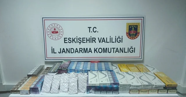 Şüpheli şahsın araçında gümrük kaçağı sigara ve nargile tütünü ele geçirildi Eskişehir Haberleri