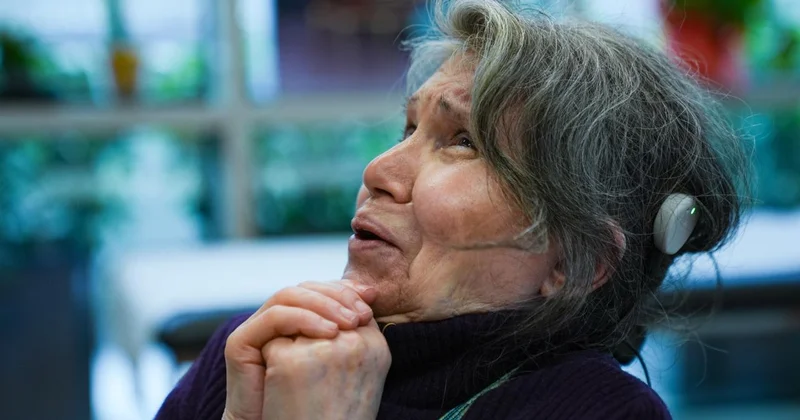 10 yıl sonra gelen duyma sevinci