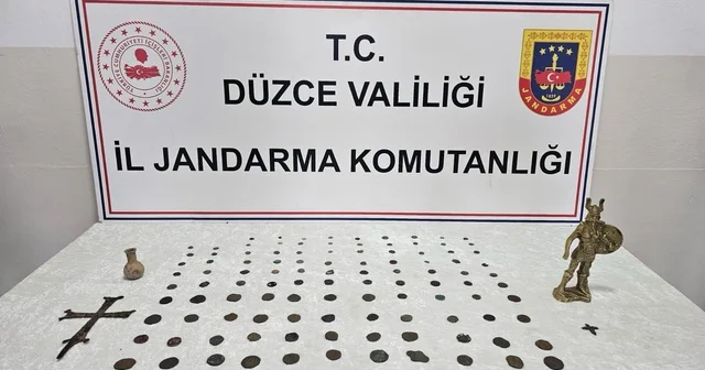 Düzce de 136 parça tarihi eser ele geçirildi; 2 gözaltı Düzce Haberleri