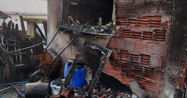 Mutfakta çıkan yangın evi küle çeviriyordu Kastamonu Haberleri