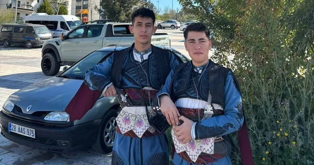 Kaleli öğrenciler halk oyunlarında bölge derecesi aldı Denizli Haberleri