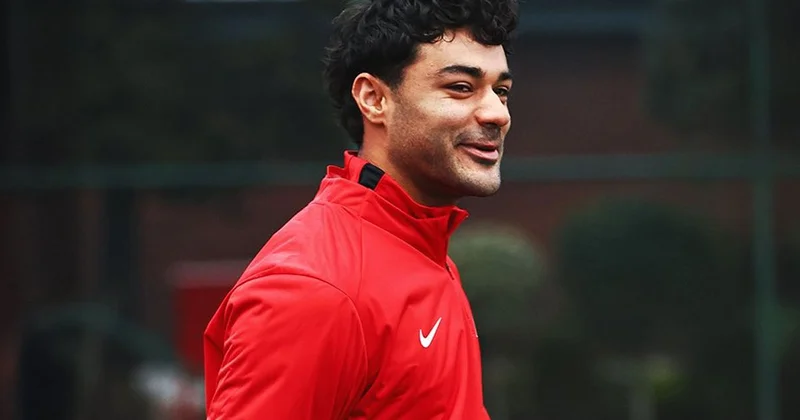 Ozan Kabak imzayı attı! 2030 yılına kadar Bundesliga da