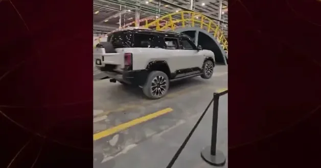 Çin sınırları aştı! İşte tekerlere dans ettiren SUV!