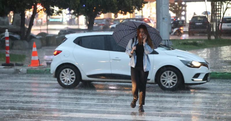 SON DAKİKA: Meteoroloji den sağanak ve fırtına alarmı! 39 il için sarı kod Güncel hava durumu Son dakika haberleri