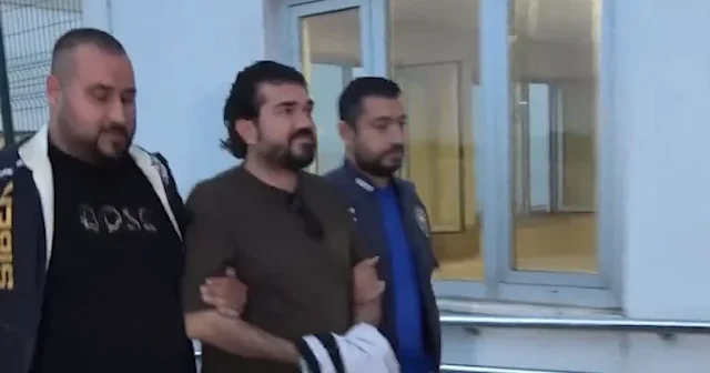Yasa dışı bahis ve kara para aklama suçlamasıyla gözaltına alınan Rasim Ozan Kütahyalı Adana ya getirildi VİDEO İZLE