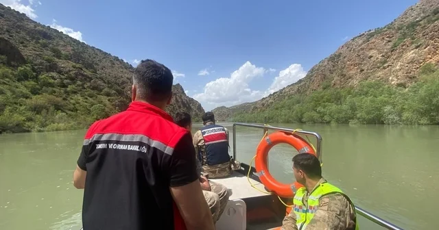 Erzincan daki Karasu Nehri nde yasa dışı avcılık denetimi yapıldı Erzincan Haberleri