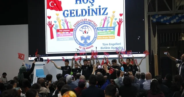 KUMSmall da engeller değil yetenekler sahnedeydi Kayseri Haberleri