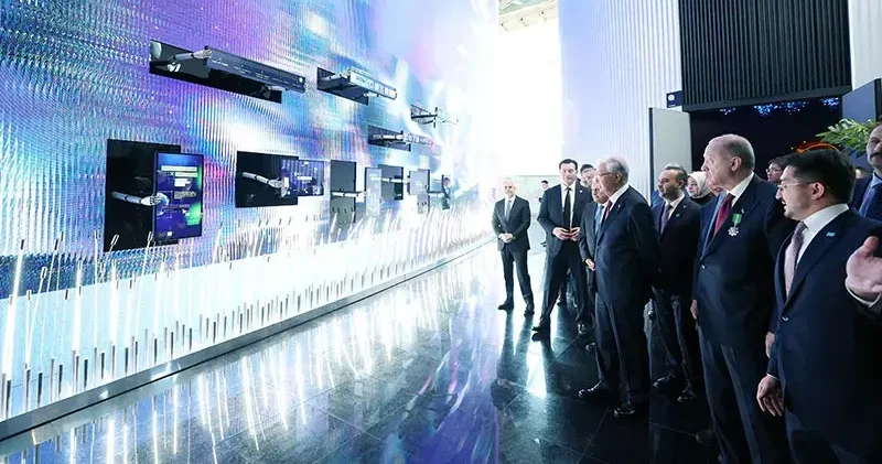 Cumhurbaşkanı Erdoğan, Astana Alem AI Yapay Zeka Merkezi ni ziyaret etti