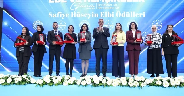Yılın hemşireleri ödüllendirildi Malatya Haberleri