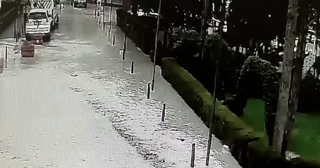 Samsun un Havza ilçesinde selin geliş anı güvenlik kamerasında VİDEO İZLE