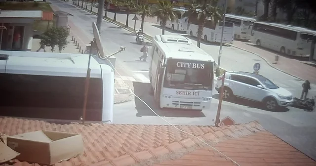 Antalya da göz göre göre kaza kameraya yansıdı Antalya Haberleri