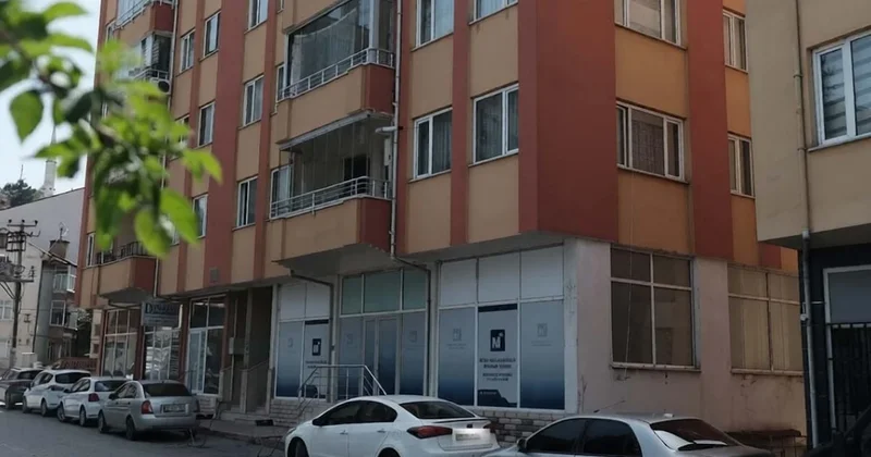 Kenti sarsan olay! Genç kız üniversite hocasının elinden kurtulmak için balkondan çıplak atladı Sözcü Gazetesi