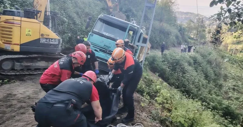 Rize de acı olay! Kontrolden çıkan kamyon uçuruma savruldu