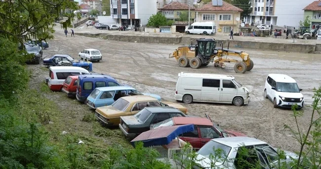 AFAD dan Samsun daki selden etkilenenler için acil yardım ödeneği