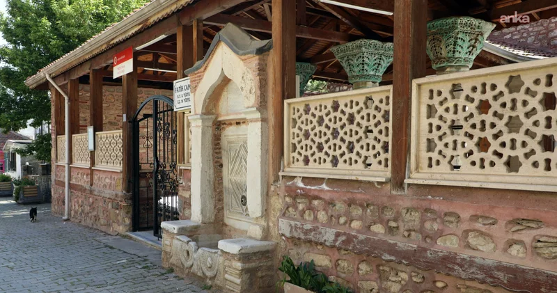 Mudanya da Osmanlı dönemine ait mezar taşları ve tarihi çeşmeler kayıt altına alınıyor