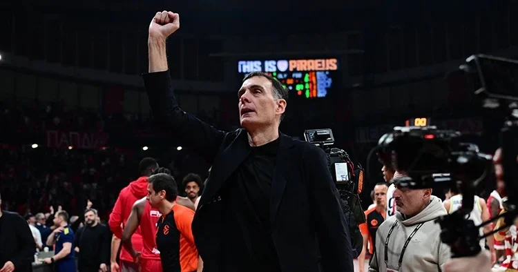 Olympiakos başantrenöründen Fenerbahçe Beko sözleri: Çok zor ve yorucu olacak!