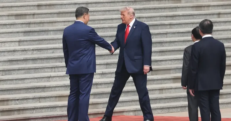 Trump neye uğradığını şaşırdı: El sıkışma duellosu bekledeği gibi olmadı Sözcü Gazetesi