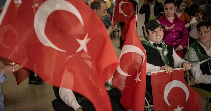Devlet korumasındaki 3 engellinin askerlik hayali gerçek oldu