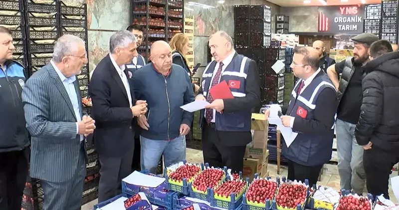 Kurban Bayramı öncesi Sebze ve Meyve Hali nde fahiş fiyat denetimi