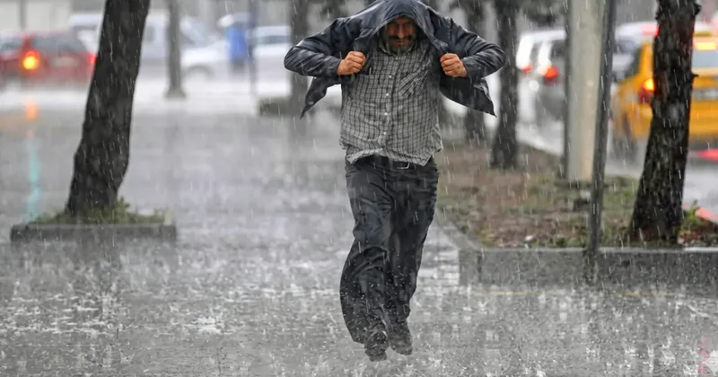 DİKKAT! Meteoroloji den son dakika Sarı Kod uyarısı: Dev yağış kütlesi geliyor! Hafta sonu şemsiyesiz dışarı çıkmayın