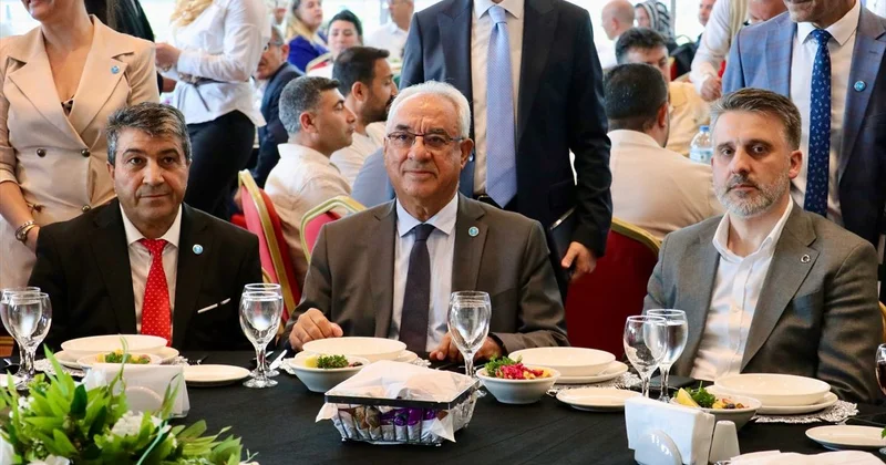 Aksakal: DSP, CHP nin Yan Kuruluşu Değildir