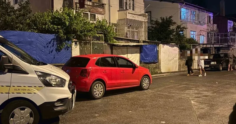 Kayseri’de husumetlilerin hedefi olan 2 katlı ev kurşunlandı