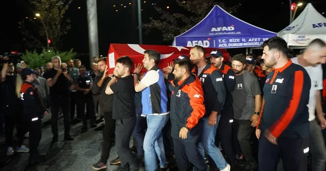Arama Kurtarma çalışmalarında hayatını kaybeden AFAD personeli için Rize de tören düzenlendi Rize Haberleri