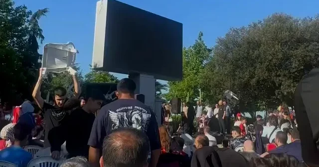 CHP li belediyenin milli maç organizasyonu fiyaskoya döndü VİDEO İZLE