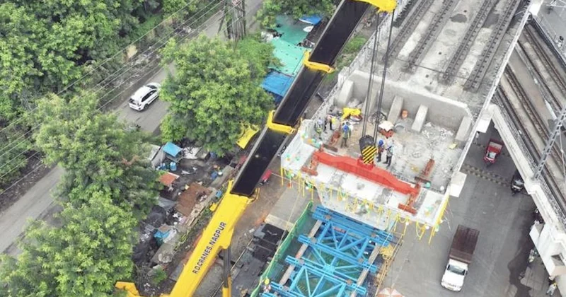Dev kirişleri tek tek alıyorlar: Koca metroyu trafiği durdurmadan yapacaklar Sözcü Gazetesi