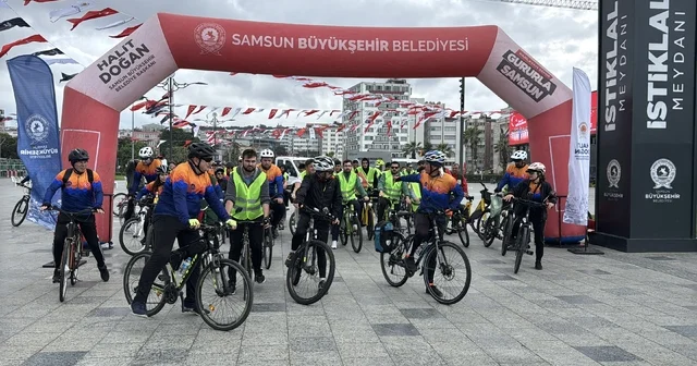 Samsun da milli maç sonrası sağlıklı yaşam için pedal çevirdiler Samsun Haberleri