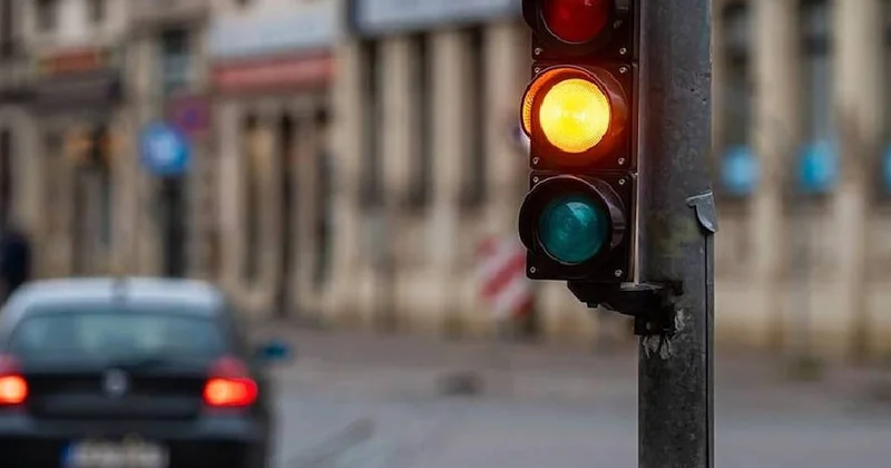 Yeni araçları solladı: 1998 model araba Tek depoyla 2400 km yol gitti Sözcü Gazetesi