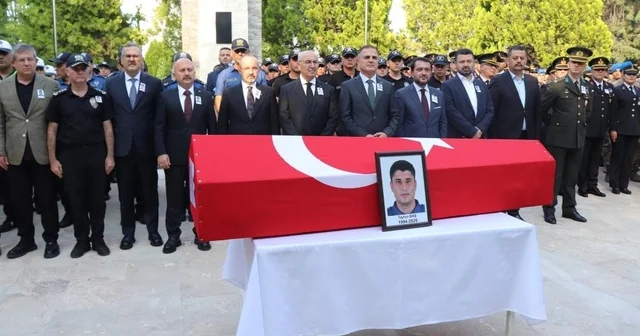 Aydınlı şehit polis memuru Denizli de toprağa verildi Aydın Haberleri