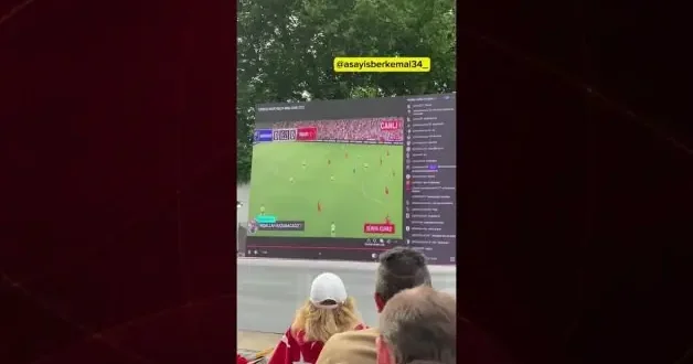 Kırıkkale’de milli maç için toplanan kalabalığa oyun videosu izletildi