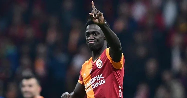 Galatasaray dan Davinson Sanchez kararı!