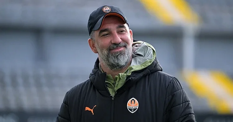 Arda Turan, Ukrayna Premier Lig de yılın teknik direktörü seçildi!