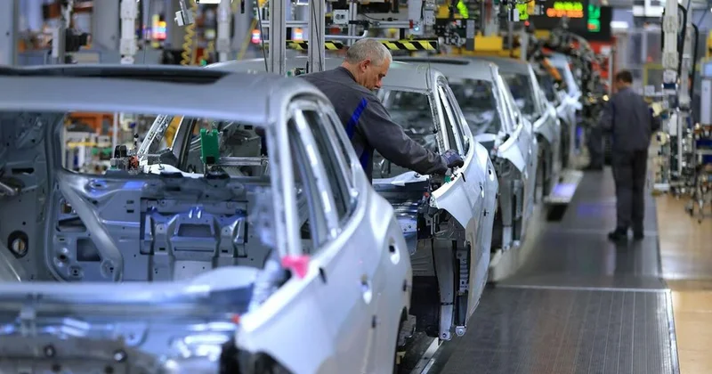 Otomotiv devinden şok karar! 50 bin kişi daha işsiz kalacak
