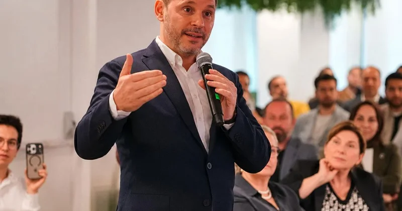 Berat Albayrak o geceyi ilk kez anlattı: 15 Temmuz da havada neler oldu?