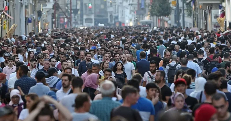 Türkiye de 2,5 milyon kişi iller arasında göç etti: En çok göç alan il yine şaşırtmadı!