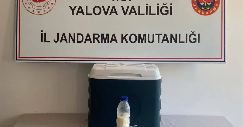 Polisin durdurduğu otomobildeki plastik şişede bulundu: 500 gramı 5 milyon dolar
