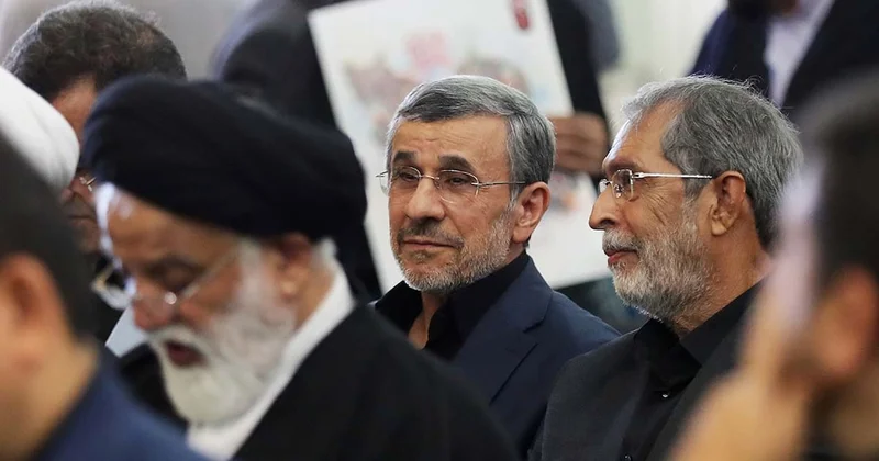İsrail ve ev hapsi iddialarıyla gündem olan Ahmedinejad, Hamaney’i anma töreninde ortaya çıktı Sözcü Gazetesi