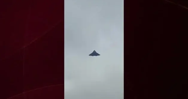 Çin in altıncı nesil savaş uçağı J 36 test uçuşunda ilk kez görüntülendi