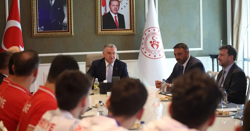 Voleybolda dünya şampiyonluğu geldi! Bakan Bak artık bir ekolüz dedi