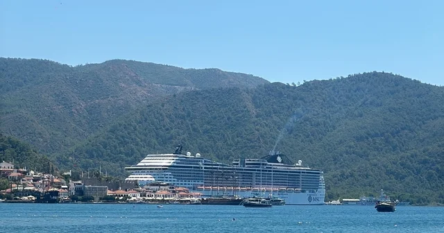 Dev yolcu gemisi Marmaris e 5 bin yolcu ve mürettebatıyla demir attı Muğla Haberleri Habertürk Yerel Haberler