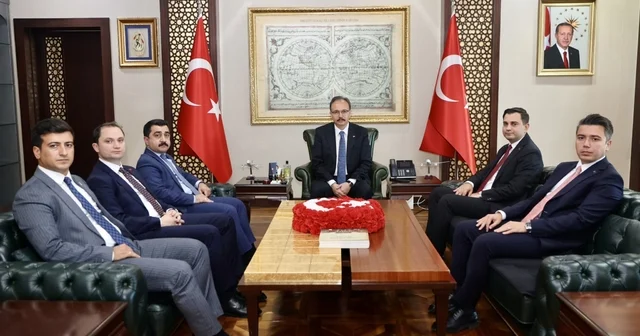 Siirt te göreve başlayan mülki idare amirleri Vali Kızılkaya ile bir araya geldi Siirt Haberleri Habertürk Yerel Haberler