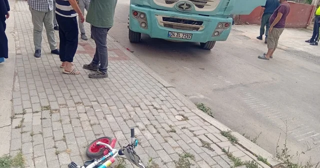 Bisikletiyle dolaşırken hafriyat kamyonunun çarptığı 6 yaşındaki Abdurrahman ağır yaralandı Bursa Haberleri Habertürk Yerel Haberler