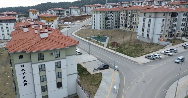 Baykar sakinlerinden Haluk Levent e sitem: Devletimiz varken onlar hiçbir şey değil Hatay Haberleri Habertürk Yerel Haberler