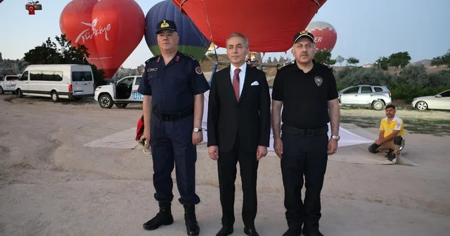 253 şehidin resimleri gök yüzünde Kapadokya semalarında 15 Temmuz coşkusu Nevşehir Haberleri Habertürk Yerel Haberler