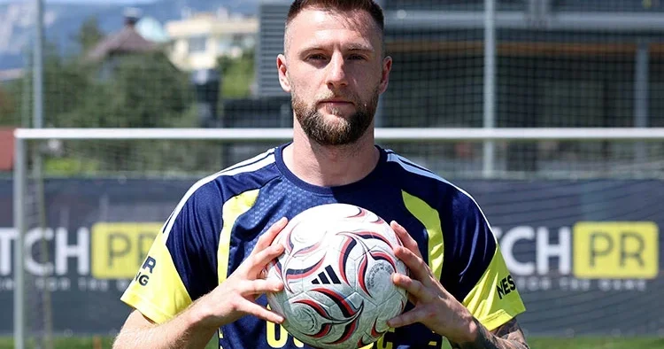 Skriniar’dan şampiyonluk ve Şampiyonlar Ligi açıklaması: Fenerbahçe’de oynamak bu demek